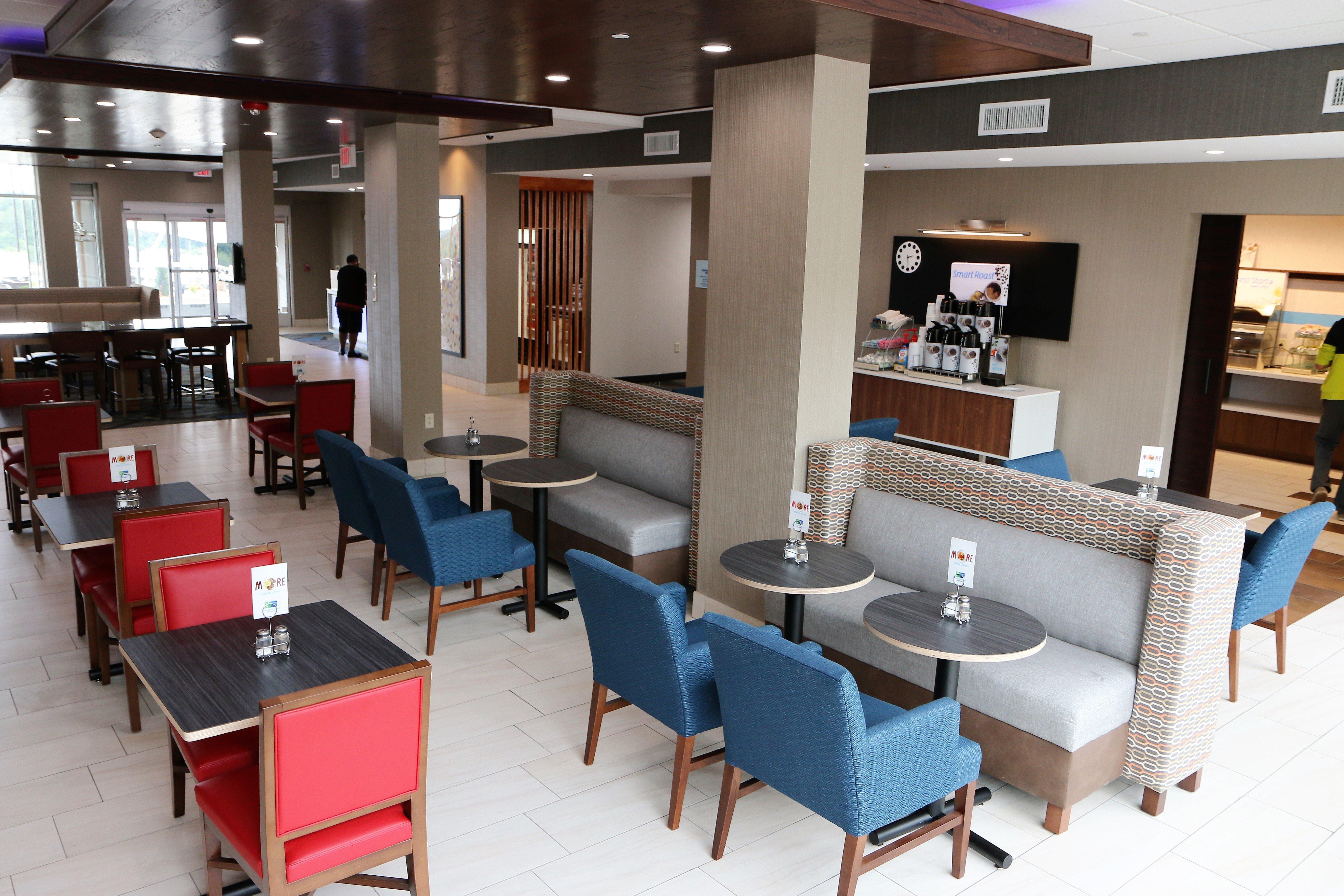 Holiday Inn Express & Suites Алабастер Экстерьер фото